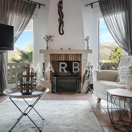 Ca Adelfa * Muntanya la Sella