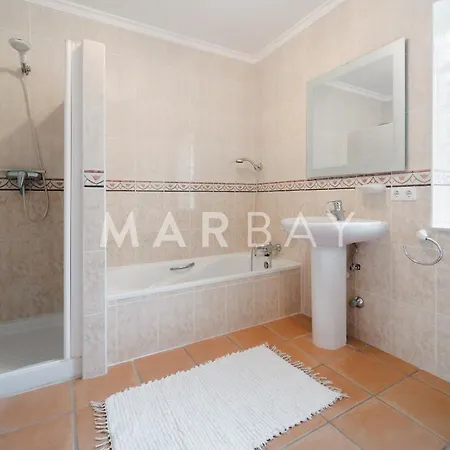 Ca Adelfa * Muntanya la Sella